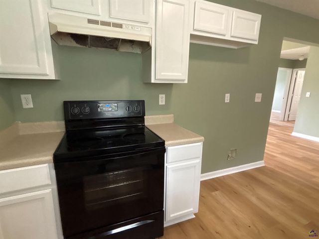 4668 Pine Valley Drive, Macon, GA 31210