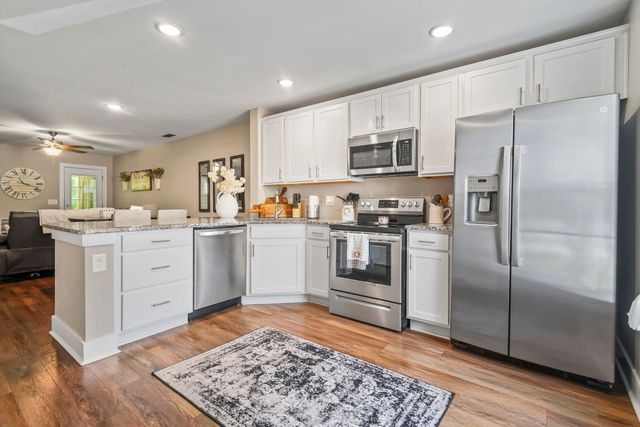 2724 Mercer Dr, Conway, SC 29526