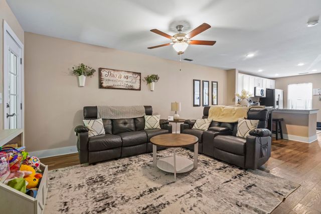 2724 Mercer Dr, Conway, SC 29526
