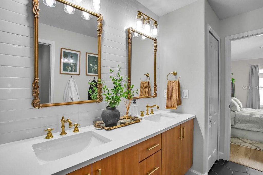 Image 32 of property listing at 18565 STROMBURY DRIVE, Land O Lakes, FL 34638