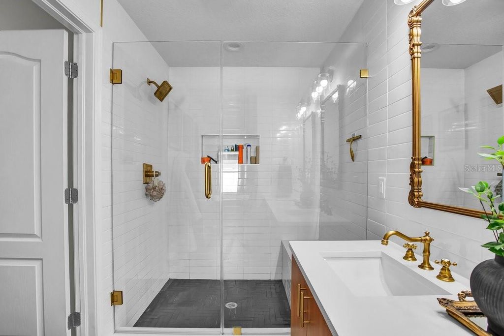 Image 34 of property listing at 18565 STROMBURY DRIVE, Land O Lakes, FL 34638