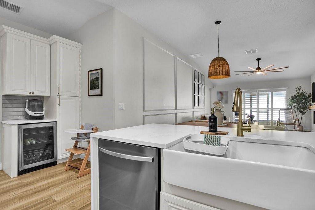 Image 10 of property listing at 18565 STROMBURY DRIVE, Land O Lakes, FL 34638