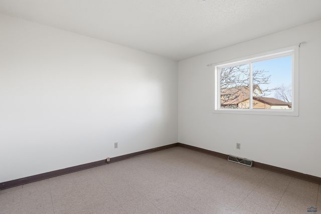 849 SYCAMORE, Rapid City, SD 57701