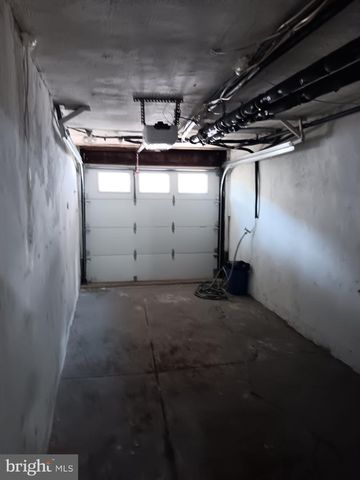 5911 REACH ST, Philadelphia, PA 19120