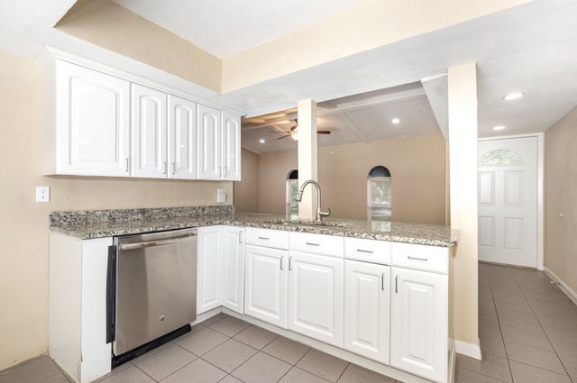 1420 Cross Bend Road, Plano, TX 75023