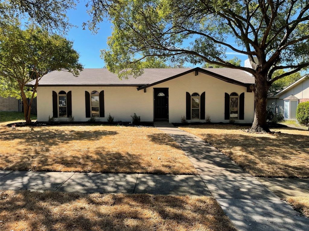 1420 Cross Bend Road, Plano, TX 75023