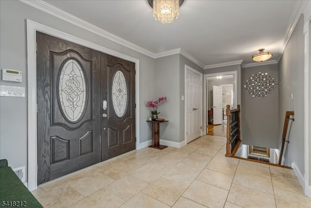 7 Chadwick Rd, Livingston Twp., NJ 07039