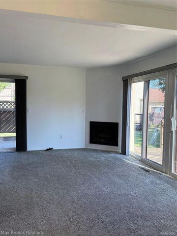 3028 Moon Lake Drive, West Bloomfield Charter Township, MI 48323