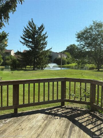 3028 Moon Lake Drive, West Bloomfield Charter Township, MI 48323