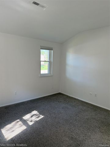 3028 Moon Lake Drive, West Bloomfield Charter Township, MI 48323