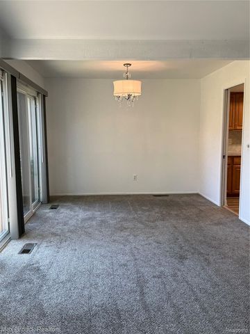 3028 Moon Lake Drive, West Bloomfield Charter Township, MI 48323