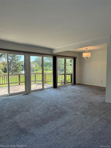 3028 Moon Lake Drive, West Bloomfield Charter Township, MI 48323