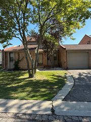 3028 Moon Lake Drive, West Bloomfield Charter Township, MI 48323