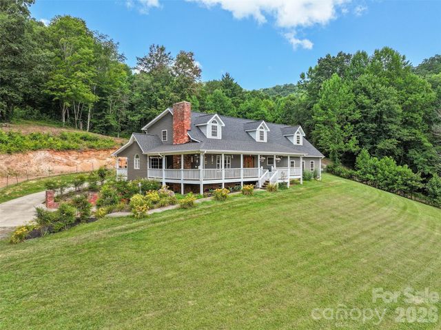 81 Aldens Way, Clyde, NC 28721