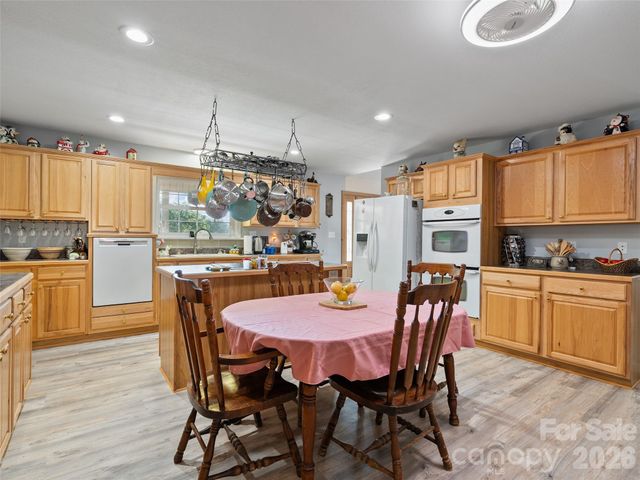 81 Aldens Way, Clyde, NC 28721