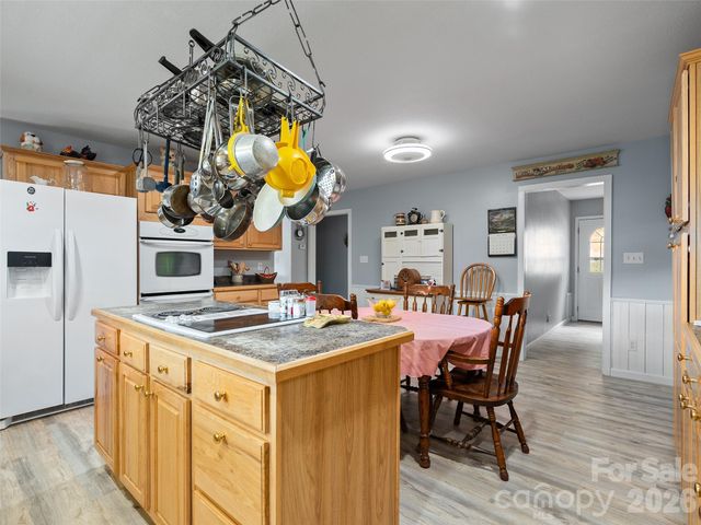 81 Aldens Way, Clyde, NC 28721