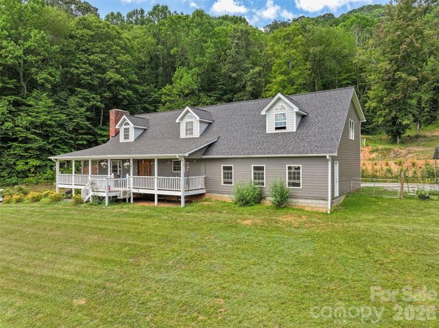 81 Aldens Way, Clyde, NC 28721