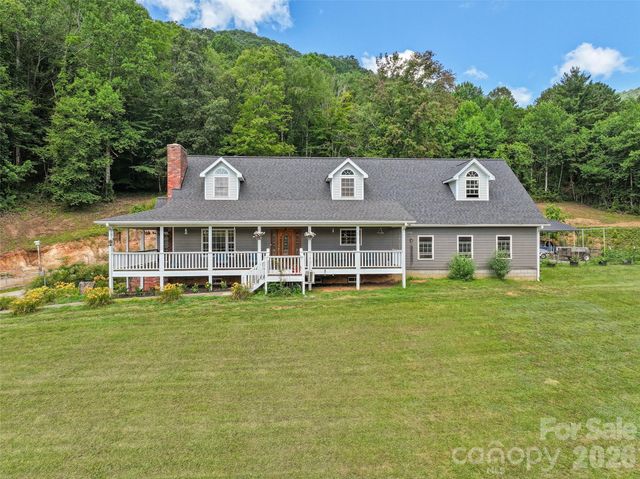 81 Aldens Way, Clyde, NC 28721
