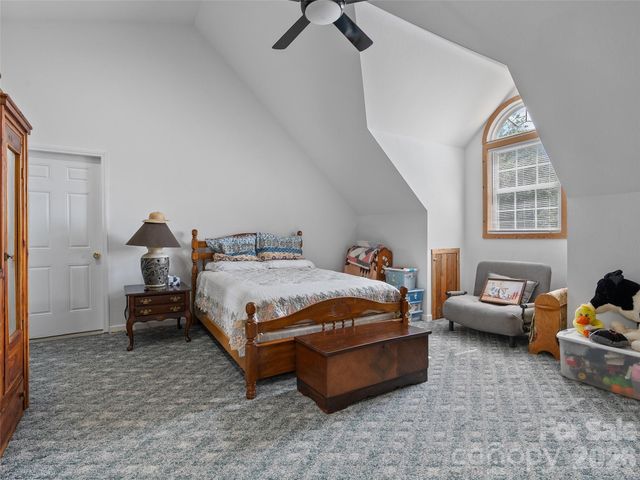 81 Aldens Way, Clyde, NC 28721