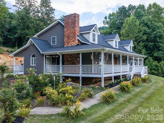 81 Aldens Way, Clyde, NC 28721