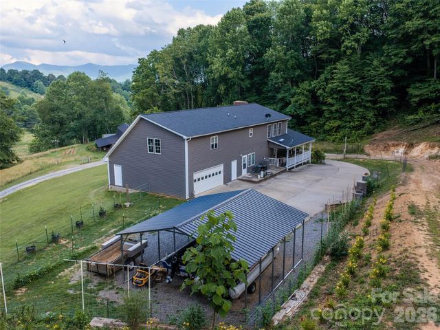 81 Aldens Way, Clyde, NC 28721