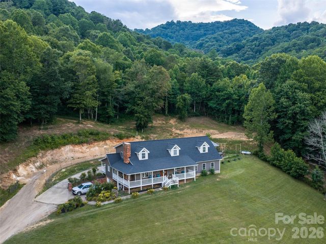 81 Aldens Way, Clyde, NC 28721