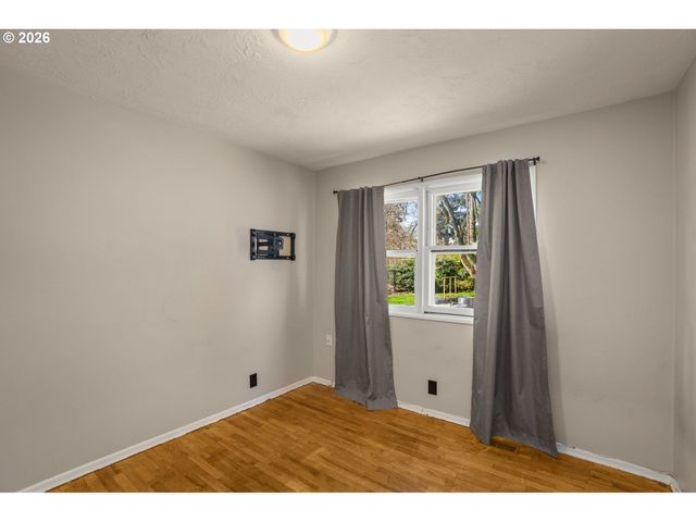 1731 Ne LIBERTY St, Portland, OR 97211