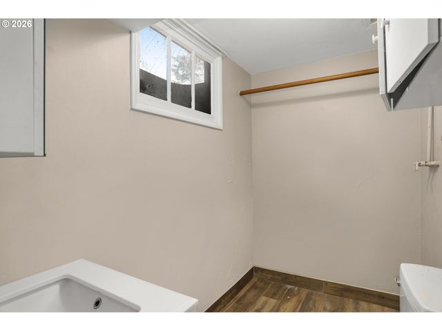 1731 Ne LIBERTY St, Portland, OR 97211