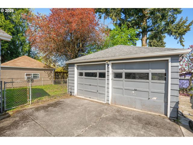 1731 Ne LIBERTY St, Portland, OR 97211