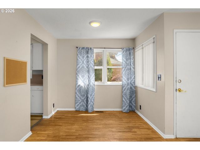 1731 Ne LIBERTY St, Portland, OR 97211