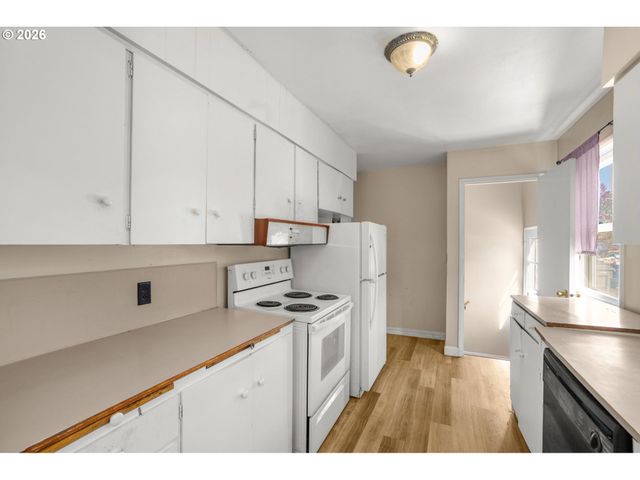 1731 Ne LIBERTY St, Portland, OR 97211