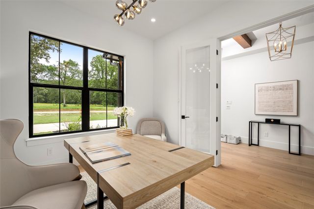18284 Woodstream Crossing Road, Montgomery, TX 77316