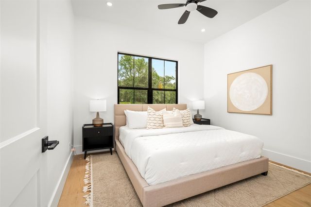 18284 Woodstream Crossing Road, Montgomery, TX 77316