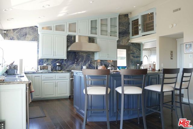 1348 Via Coronel, Palos Verdes Estates, CA 90274