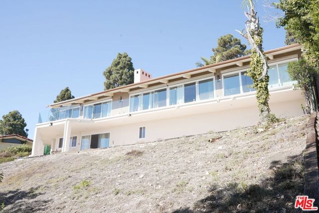 1348 Via Coronel, Palos Verdes Estates, CA 90274