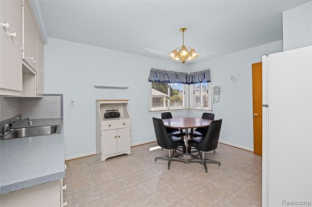 33441 Leona Street, Garden City, MI 48135