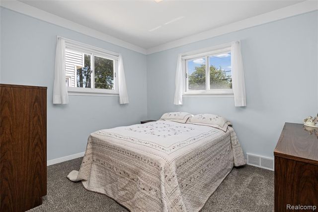 33441 Leona Street, Garden City, MI 48135
