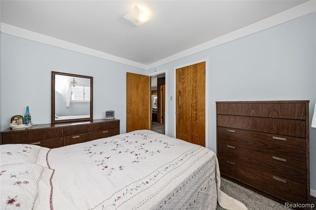 33441 Leona Street, Garden City, MI 48135