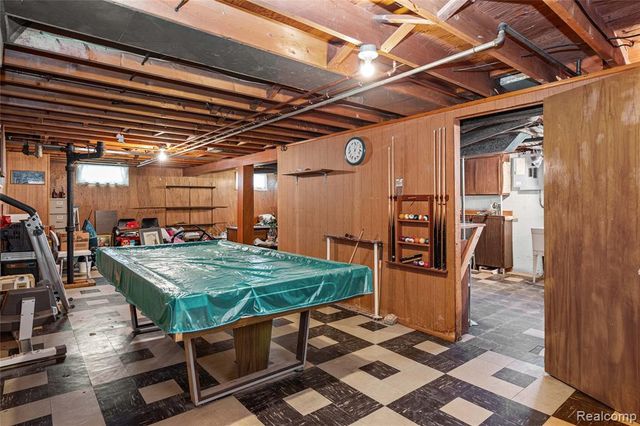 33441 Leona Street, Garden City, MI 48135