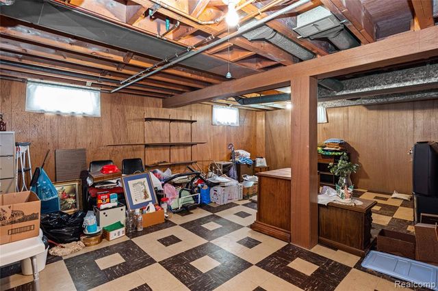 33441 Leona Street, Garden City, MI 48135