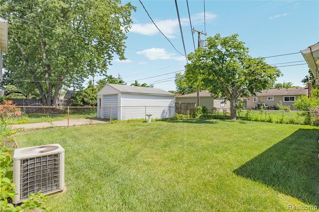 33441 Leona Street, Garden City, MI 48135