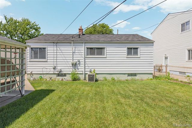 33441 Leona Street, Garden City, MI 48135
