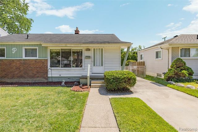 33441 Leona Street, Garden City, MI 48135