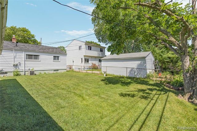33441 Leona Street, Garden City, MI 48135