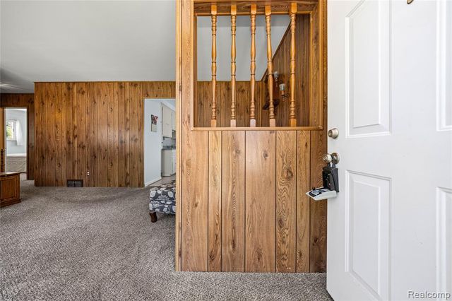 33441 Leona Street, Garden City, MI 48135