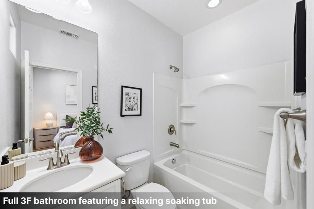 Image 36 of property listing at 2061 Kiwi Walkway, San Jose, CA 95133