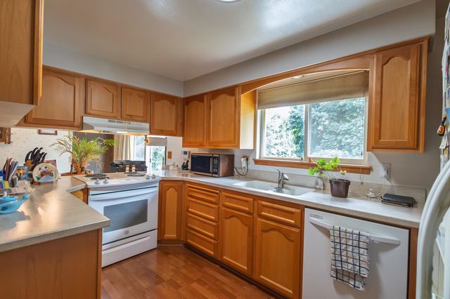 13104 E 28th Ave, Spokane Valley, WA 99216