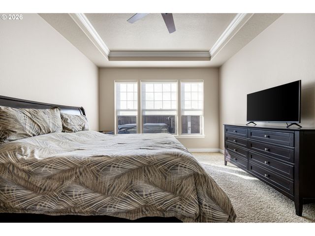 936 LEONARDS Way, Eugene, OR 97404