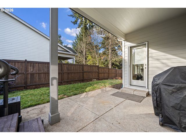 936 LEONARDS Way, Eugene, OR 97404