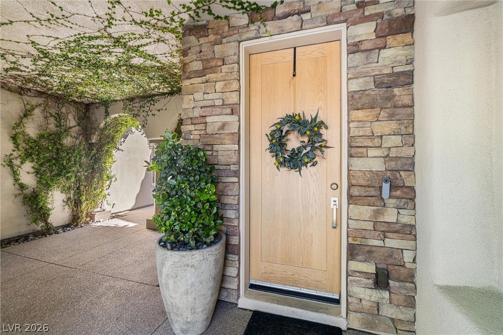 628 Coriander Canyon Court, Las Vegas, NV 89138 — photo 5